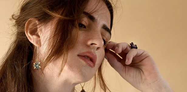 Big statements with minimal jewellery